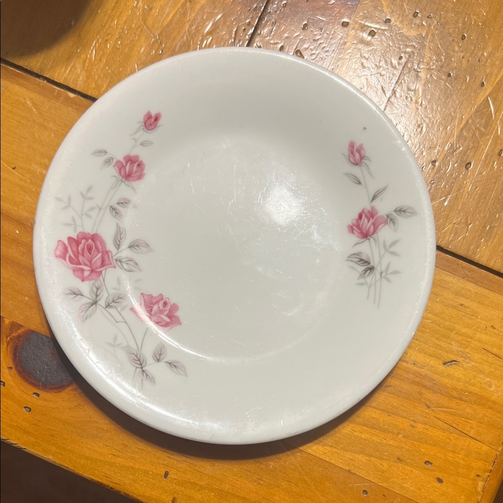 Rose Hebi salad plate